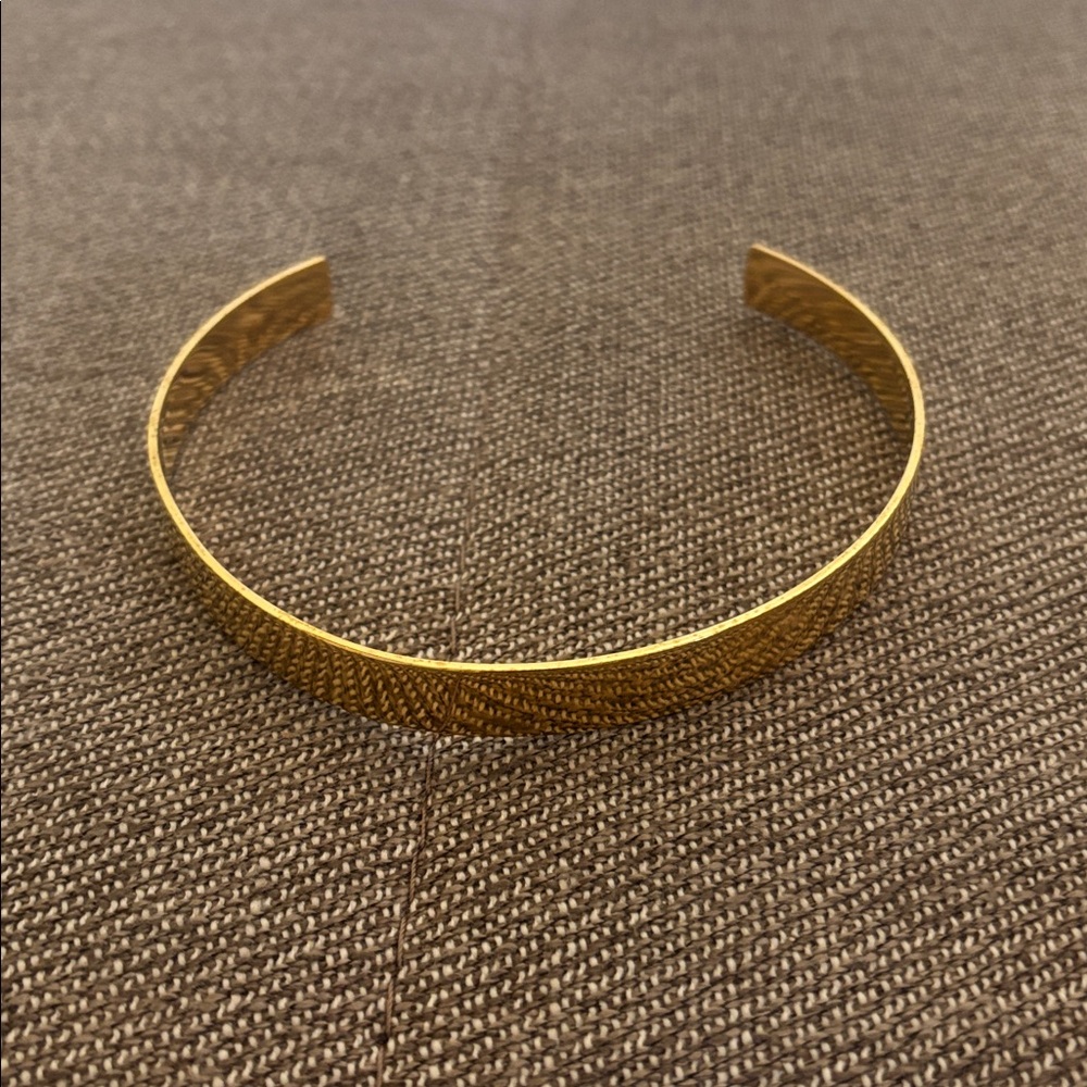 Gold Finish Choker